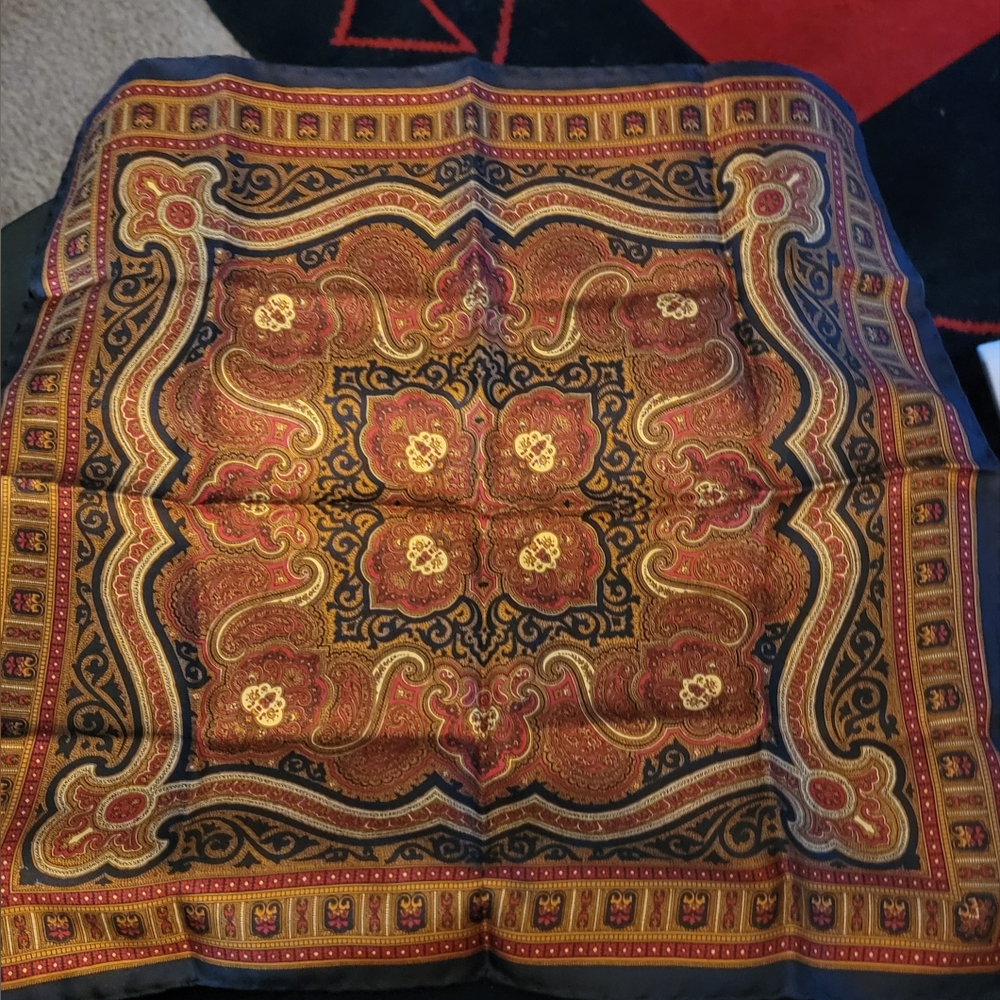 VTG EUC Lands End Men's Silk Pocket Square